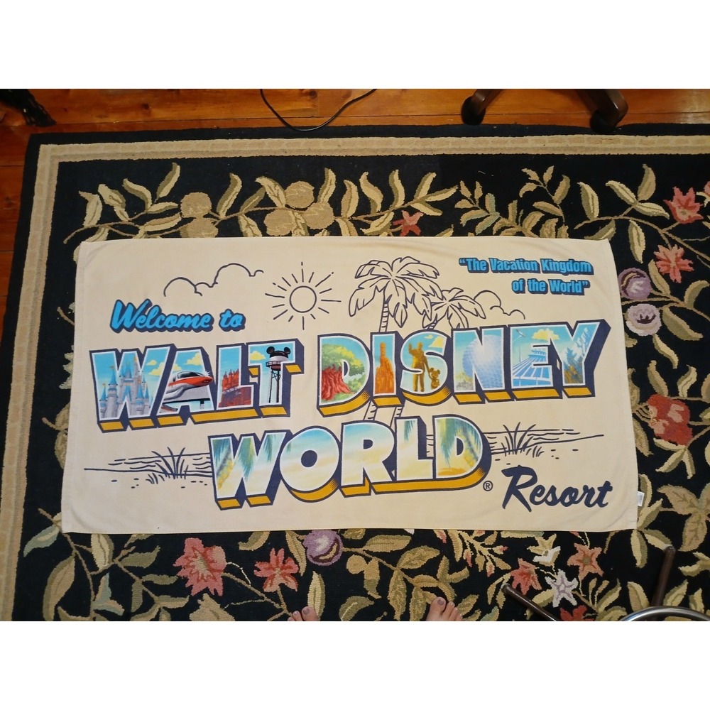 Disney‎ Parks Disneyland Resort Towel The Vacation Kingdom of the World 60x30